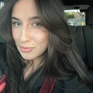 Meet your Posher, Luciana